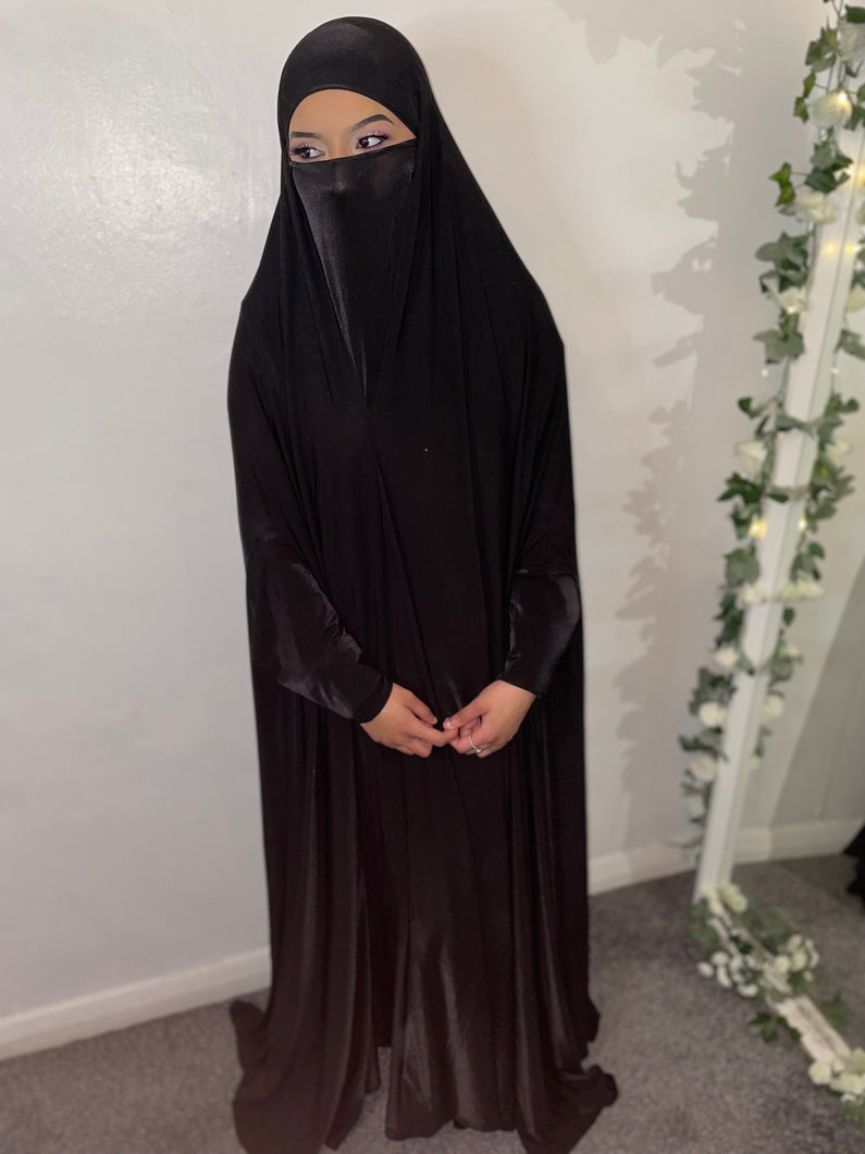 This one piece Jilbab is a long head scarf perfect for Salah for all ages. Covers from head to toe. Worry free from body exposure during prayer. Jilbab is a clothing very similar to an abaya. Our Jilbab are loose and can be worn over regular everyday clothing.